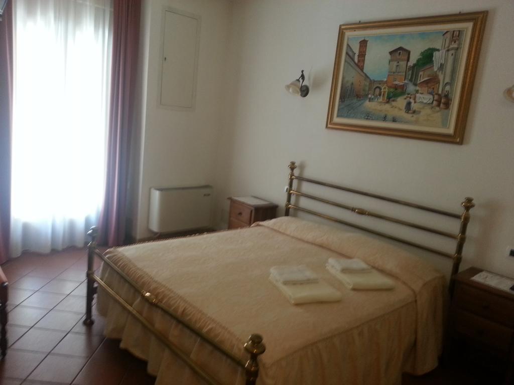 Agriturismo Corte Trincerone Mantova Bagian luar foto